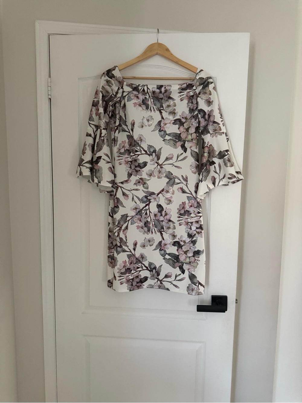 Olivia Matthews White Off-Shoulder Midi Dress with Lavender Floral Print - Picture 5 of 5